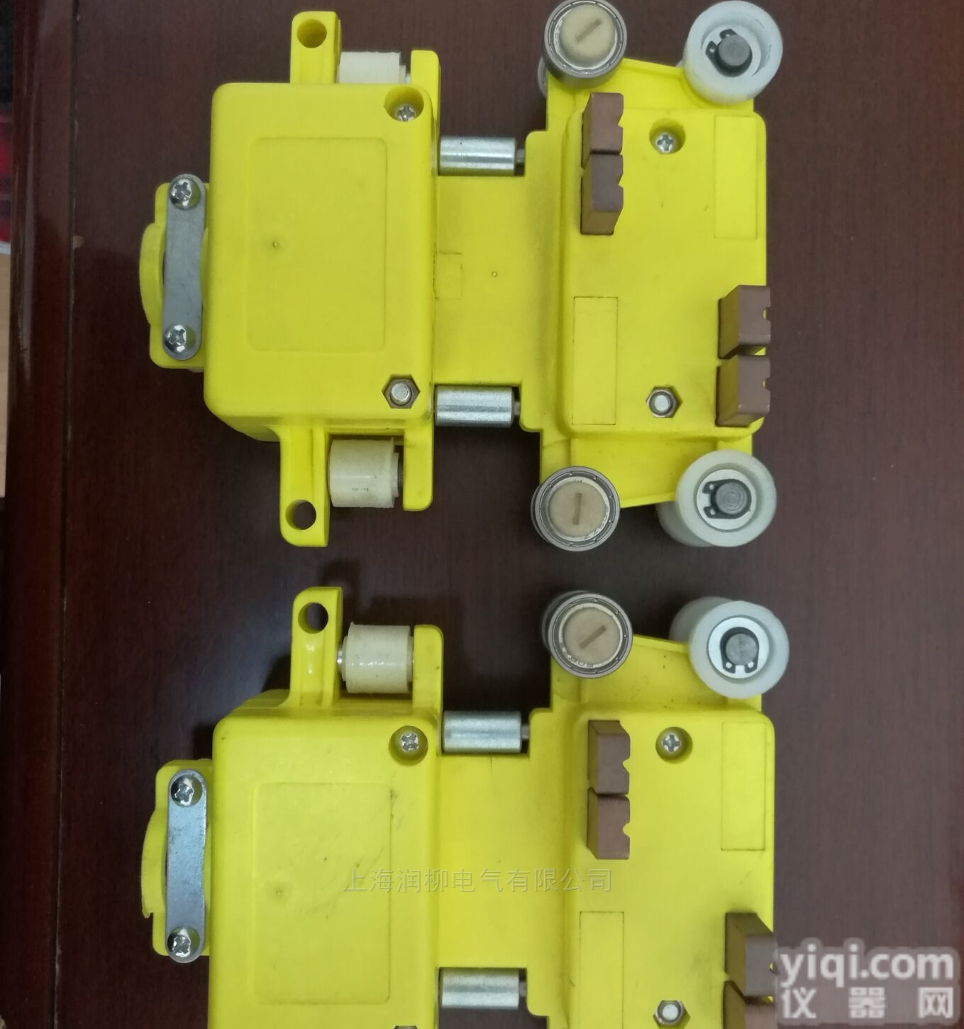 <em>上海</em><em>天车</em>滑线集<em>电器</em>