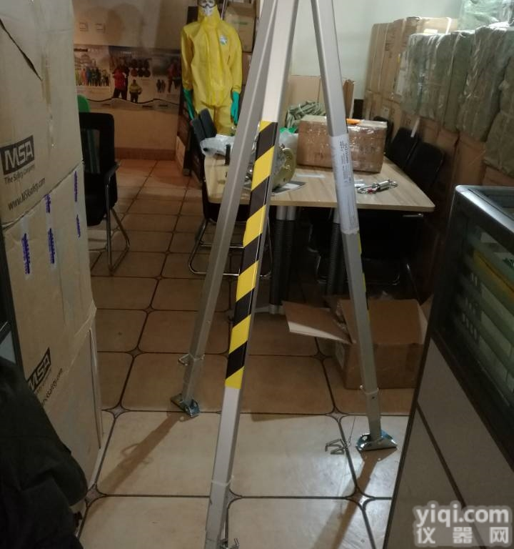 坎普进口1883救援<em>三脚架</em>含<em>绞盘</em>