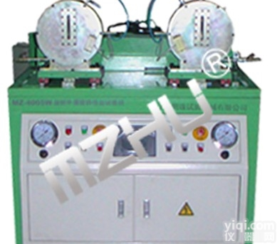 <em>油封旋转试验机</em>