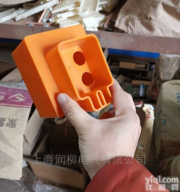 四级管式<em>滑触线</em>顶端<em>供电器</em>|二字型支架