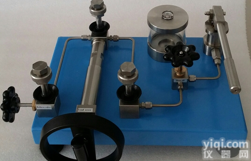 <em>高压</em><em>台式</em>液压源
