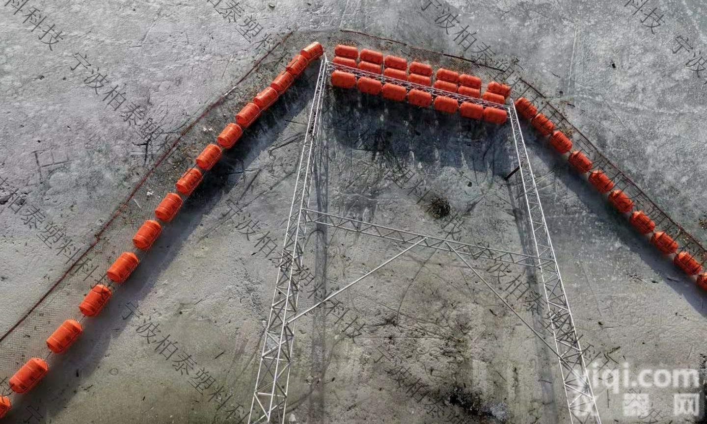 FT200*1000  电站入水口拦污浮排<em>串联式</em>大型<em>浮筒</em>拦污