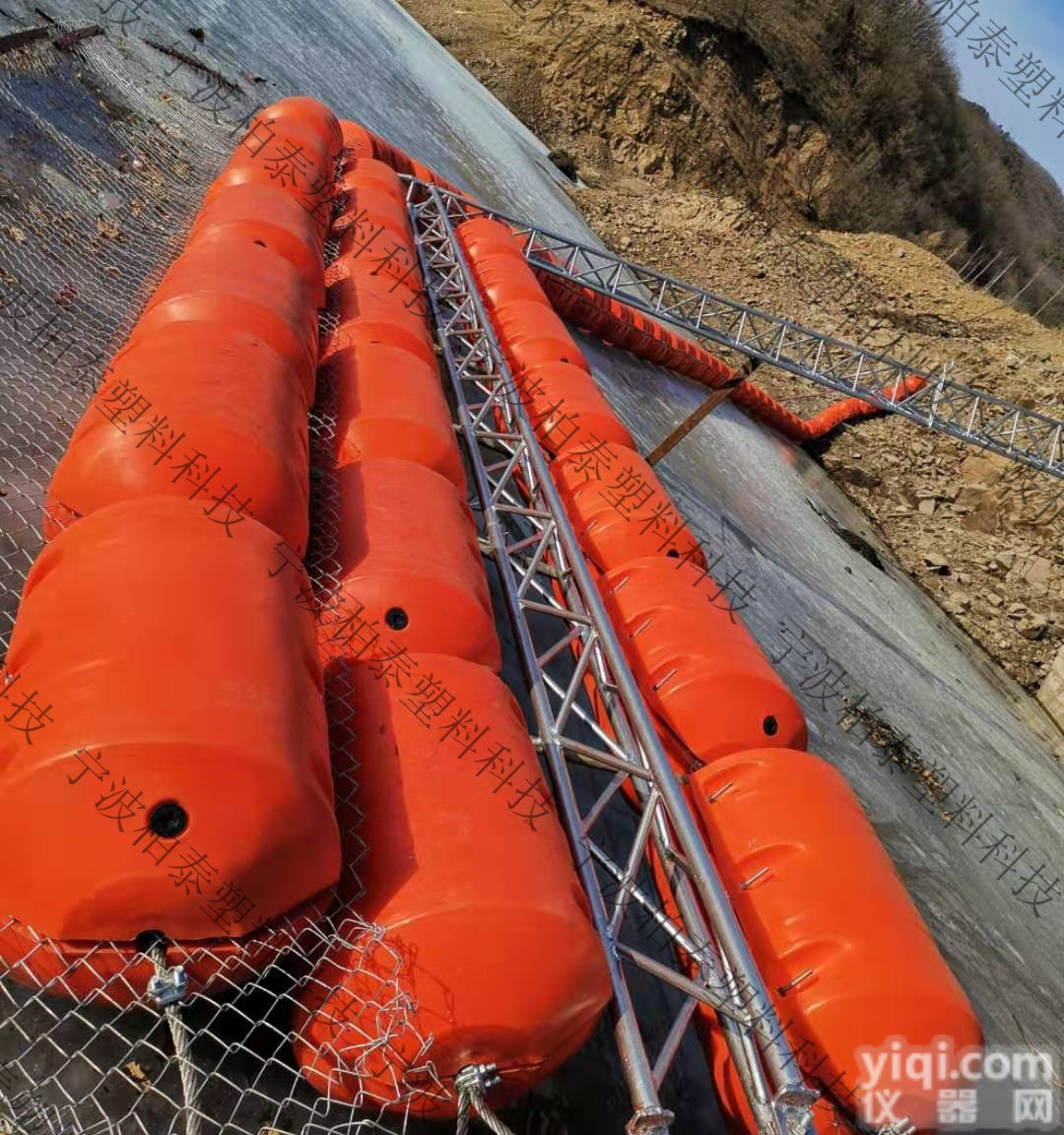 FT30*60  电站<em>夹网</em>拦截塑料<em>浮筒</em>拦截树枝树木大型<em>浮筒</em>