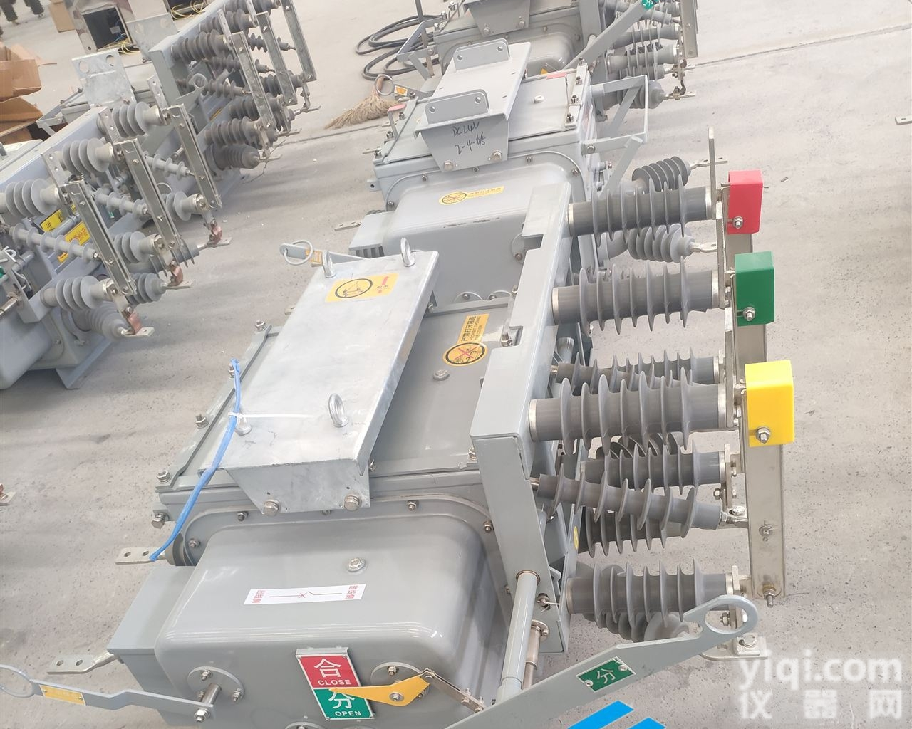 ZW20-12B  柱上智能<em>分界</em>开关熟称<em>看门</em>狗断路器