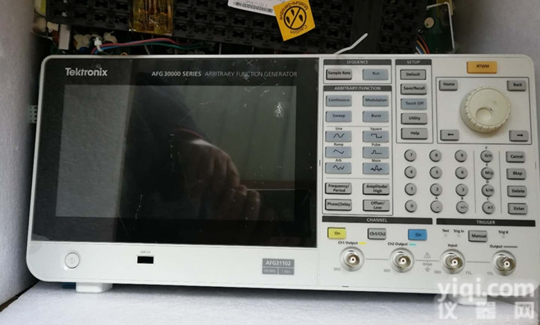 AFG31101  出售美国<em>泰克</em>AFG31101<em>维修</em>信号发生器100MHz