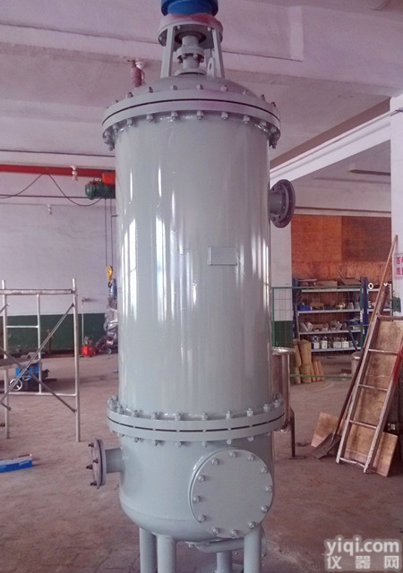 <em>大口径</em>多芯反冲洗<em>过滤器</em>安装