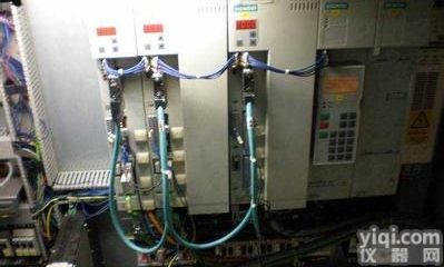 故障F025维修  西门子6SE70<em>变频器</em><em>运行</em>就报故障F027维修