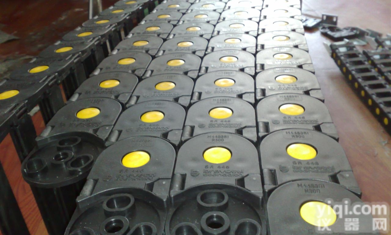 SR300015040  原装供应<em>意大利</em>BREVETTI<em>拖链</em>，SR300015040