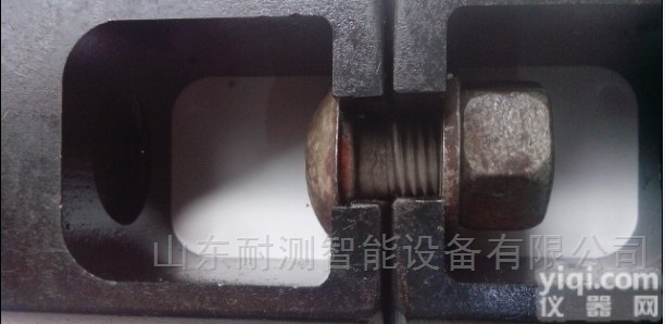 LD  <em>高速路护栏试验夹具</em>