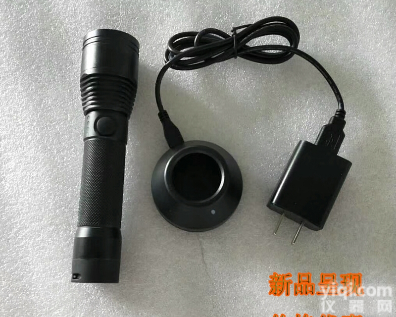 JW7632<em>可调</em>光<em>LED</em>智能无线伸缩防爆手电