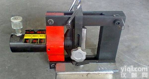 上<em>海旺</em>徐液压<em>母线</em>平弯机