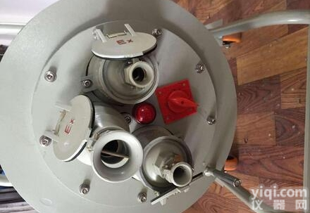 BXMD  <em>移动式</em>防爆检修电缆盘带两个<em>16A</em><em>插销</em>50米线