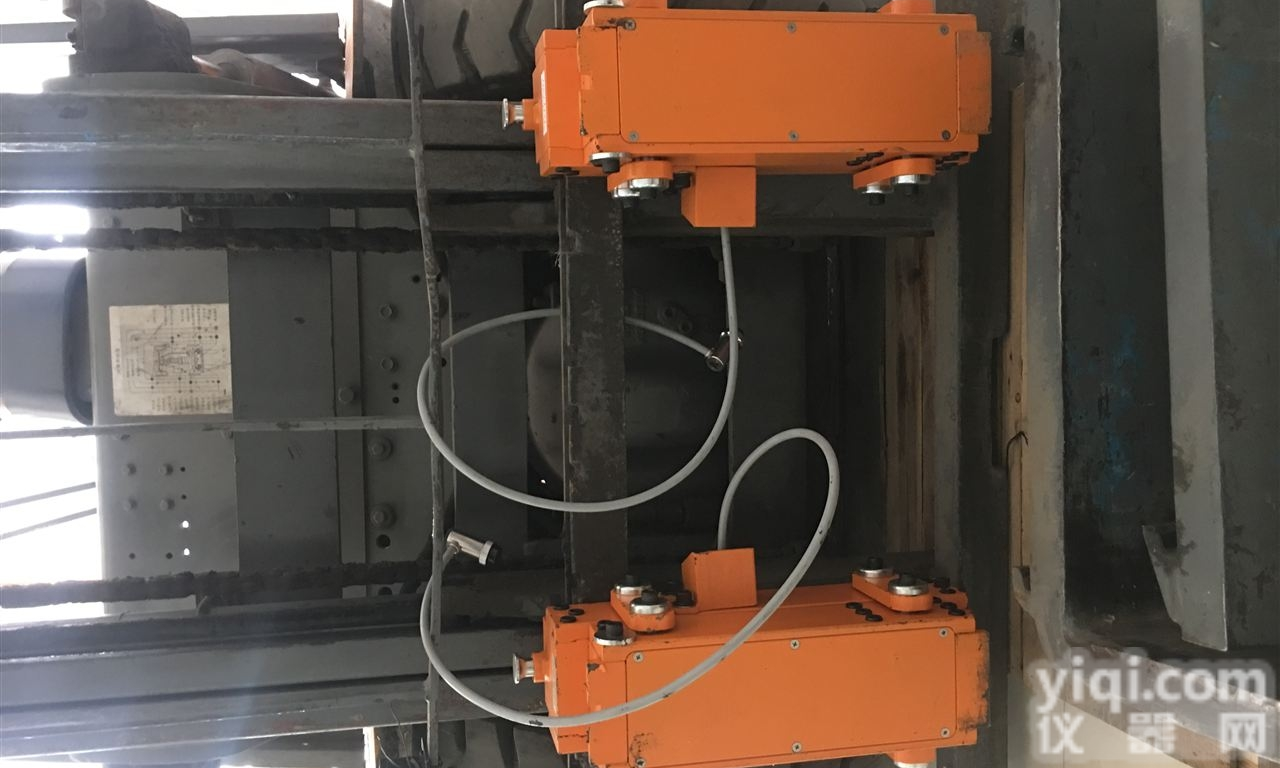 JH  2T改装电子<em>叉车</em>秤-<em>内燃机</em><em>叉车</em>电子秤