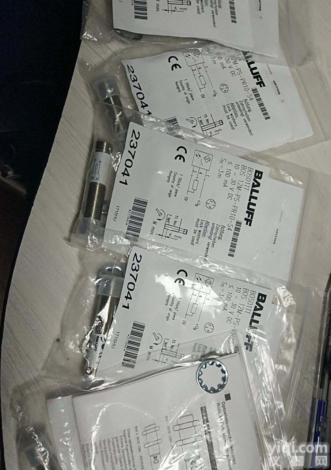 BTL7-E500-M1042-K-SR32  秉铭订购生产系统/<em>单元</em>的架设传感器巴<em>鲁夫</em>