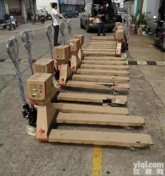 SCS-JC  <em>碳钢</em><em>叉车</em>称-1T<em>碳钢</em>电子<em>叉车</em>秤