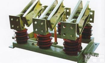 GN22-12C/2000<em>户内</em>交流高压穿<em>墙式</em><em>隔离开关</em>