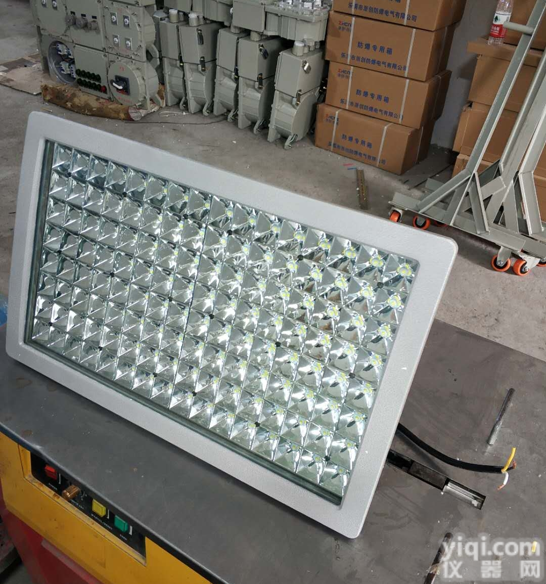 BAD  <em>配电间</em>壁式安装LED防爆照明灯