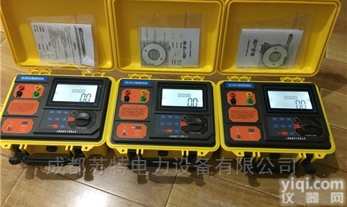 ES3000  <em>数字式</em>接地电阻测试仪（多<em>功能型</em>）