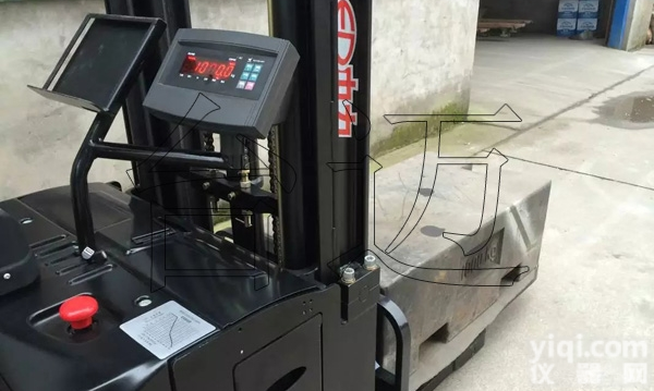 2吨电动<em>叉车</em>秤,电动<em>堆高</em>车电子秤