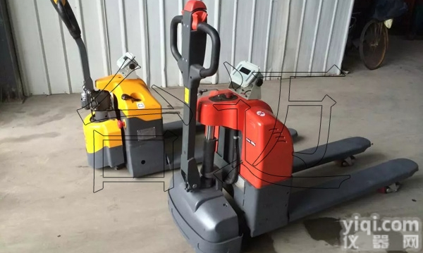 2吨<em>电子秤</em>电动<em>叉车</em>/U盘<em>导出</em>数据电动地牛秤