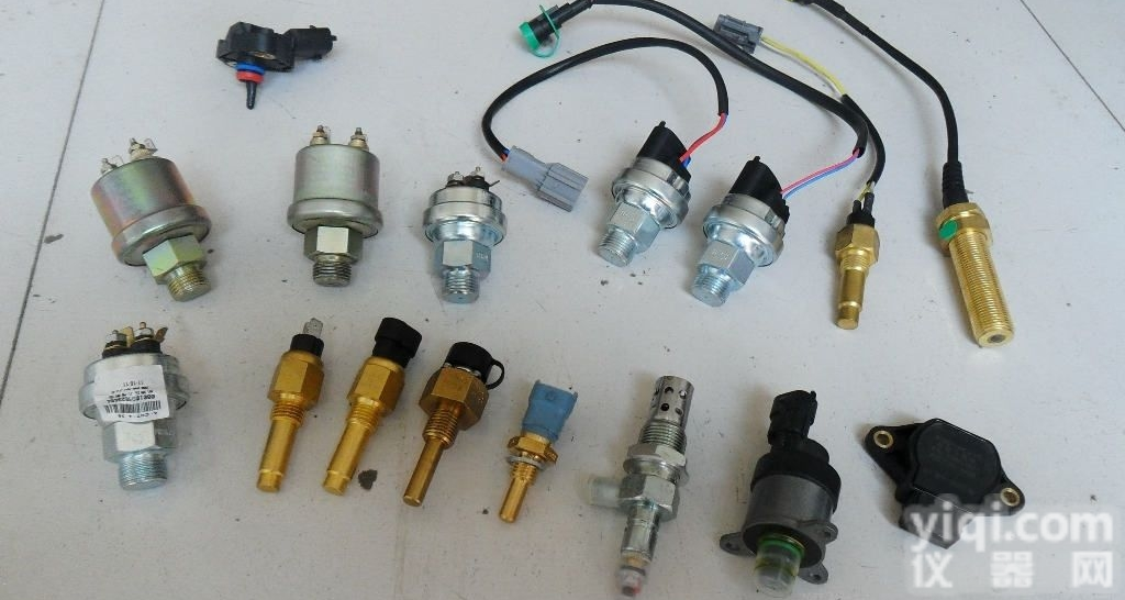 HXW-d-R防爆<em>热膨胀</em>行程<em>变送器</em>