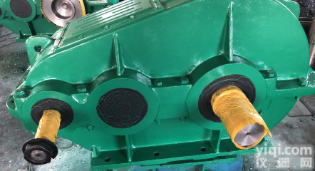 JZQ500<em>减速机</em>  <em>圆柱齿轮</em>：JZQ500-23.34-8<em>减速机</em>