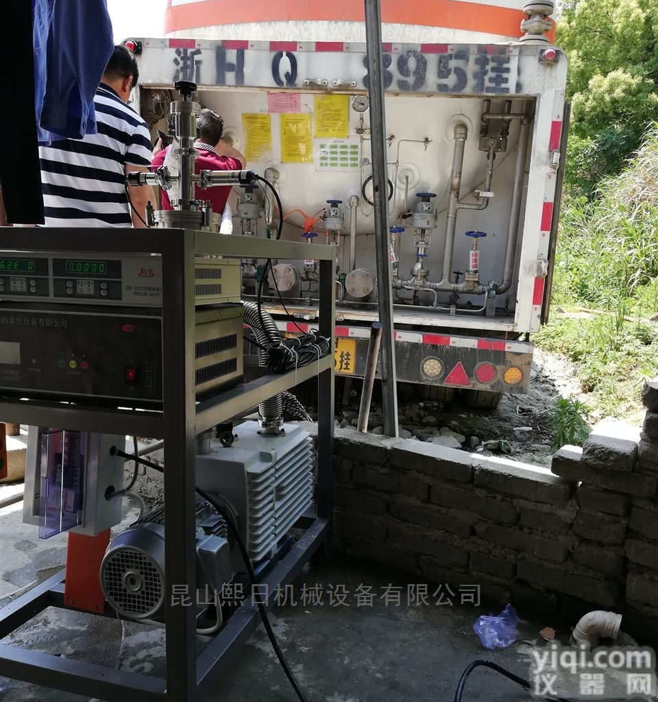 XR-8-600 XR-12-600  100立方LNG<em>储罐</em>抽<em>真空</em>设备  LNG<em>储罐</em>补抽