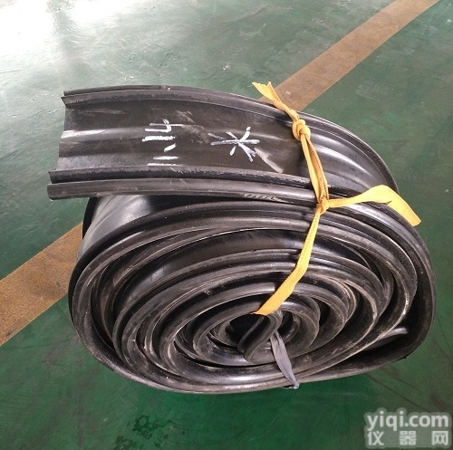 <em>伸缩缝</em><em>胶条</em><em>价格</em>  更换桥梁<em>伸缩缝</em><em>胶条</em><em>价格</em>