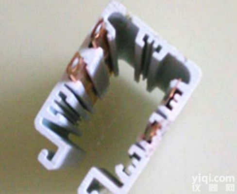 <em>裁剪</em>供电<em>母线槽</em>