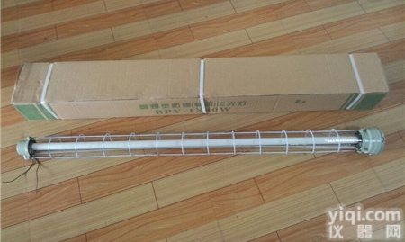 出口型不锈钢防爆<em>日光</em><em>荧光灯</em>