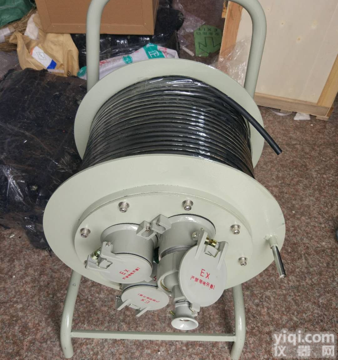 2个32A<em>插销</em><em>移动式</em>防爆拖线盘