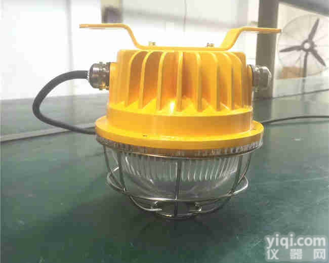 BTC8210  <em>隧道</em>防爆投光灯 250w300wled<em>防爆灯</em>