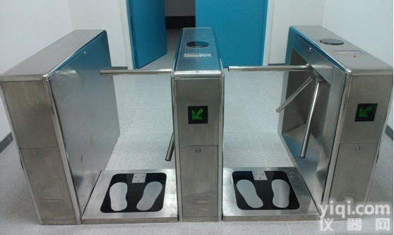 <em>三辊</em>闸+<em>防静电</em>门禁