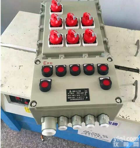 BXMD  <em>铸铝</em>喷塑<em>电机</em>灰防爆配电箱