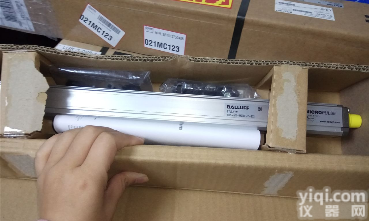 BTL7-A110-M0250-B-KA05  特价<em>原装进口</em>BTL7系列巴<em>鲁夫</em>位移传感器