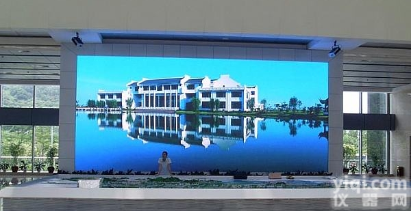 厂家P2.5LED<em>全彩</em>屏无中间商赚差价<em>造价</em>预算