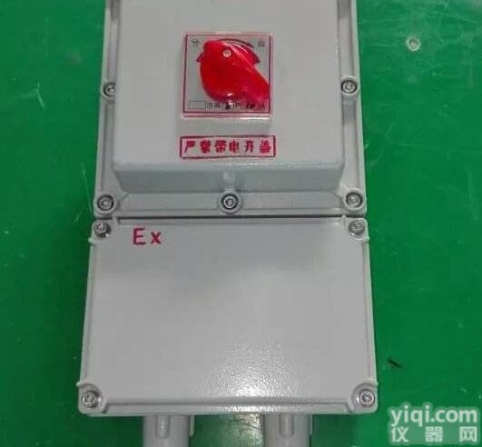 BLK52-16/3P<em>隔爆型</em><em>断路器</em>