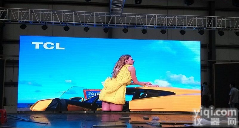 机动车<em>交易大厅</em>装p3LED电子信息大屏幕报价