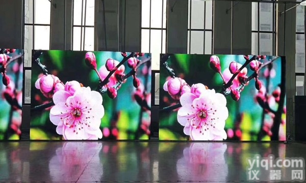 大学图书馆装12<em>平方</em>的P4LED<em>电子屏</em>厂家<em>报价</em>