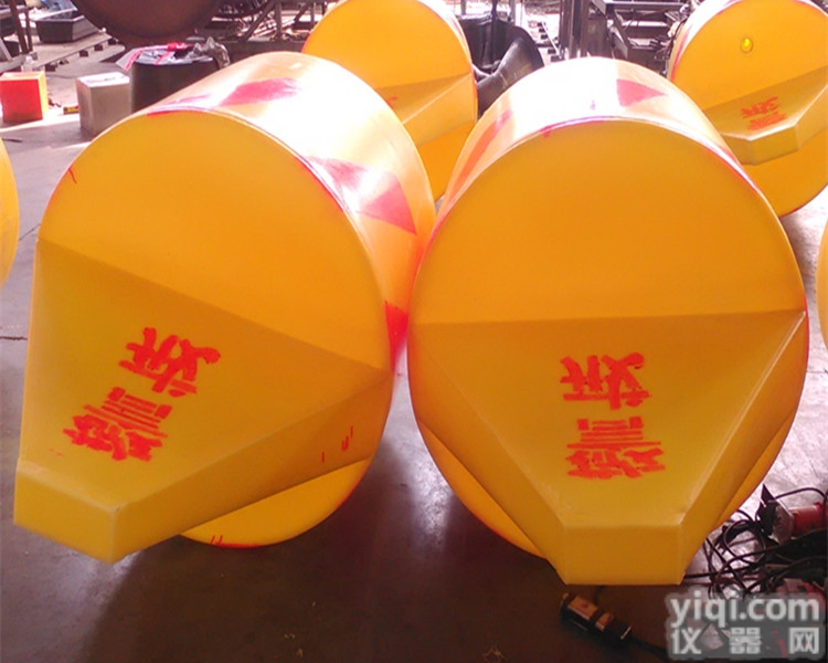 海上浴场安全<em>警戒线</em><em>警示</em>浮标