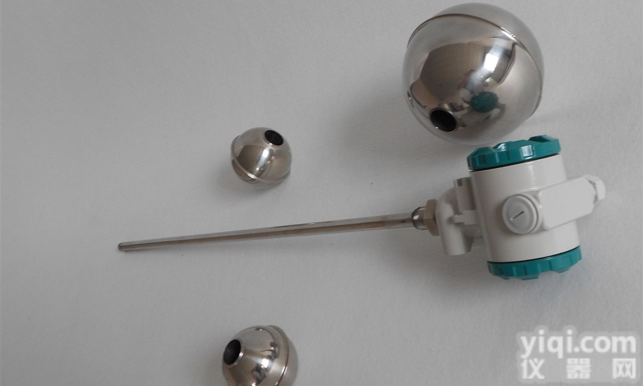 TYCO-81  天津厂家直供<em>高温高压</em><em>浮球</em><em>液位计</em>