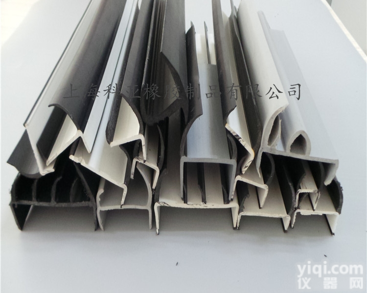 齐全  <em>冷库平移门</em>底门缝冷库扫地密封条