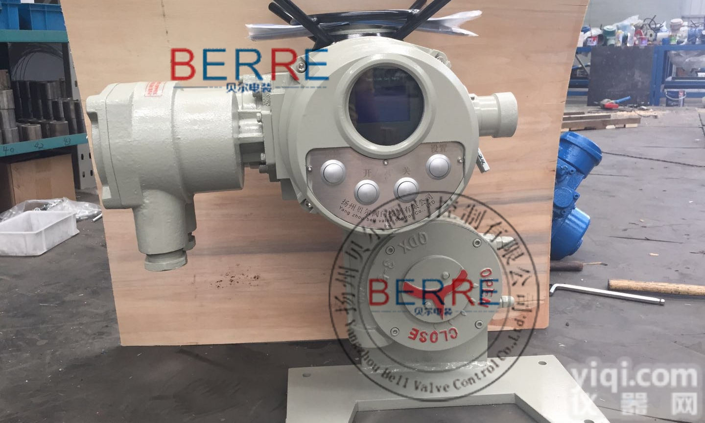 M21F3-24WB-J5  智能<em>防爆</em>角<em>行程</em>阀门电动执行器