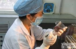 德国diagnosis公司  酶联免疫诊断<em>埃博拉</em>出血热EBHF<em>胶体</em>金试剂卡