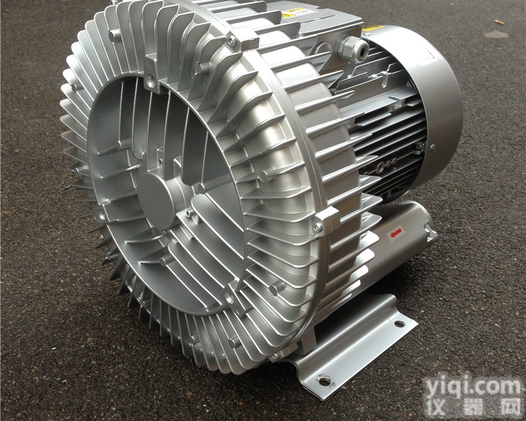 <em>高压</em><em>曝气</em>风机