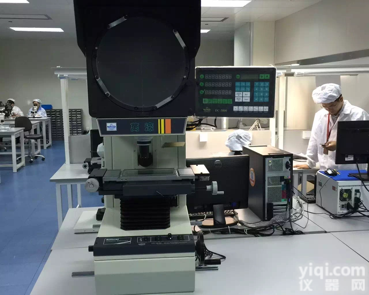 万濠<em>投影仪</em>CPJ-<em>300</em>7Z<em>正像</em>型轮廓测量仪