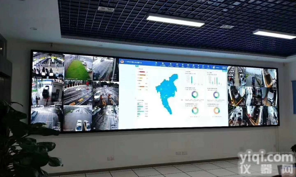 监控ZX安装P2LED<em>电子屏</em>幕多画面<em>无缝</em>衔接