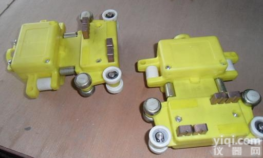 JDR4-16/50A滑触线  <em>四极</em>高低脚<em>转弯</em>集<em>电器</em>配套4极DHG管装线