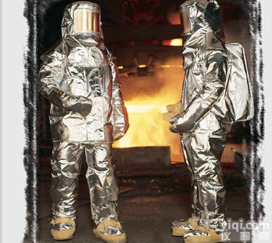 代理<em>雷克兰</em>700系列邻近式<em>镀铝</em><em>隔热服</em>