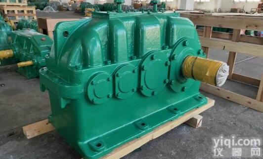 ZLY630<em>减速机</em>  供应:ZLY630-20-1<em>大型</em>硬齿面<em>减速机</em>